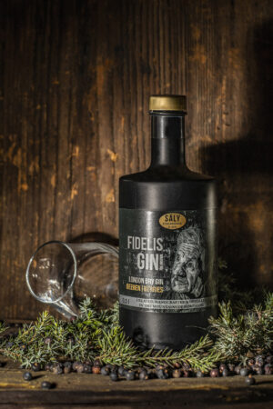 Flasche von Sälys Fidelis Gin