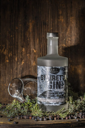 Flasche von Sälys Silvretta Gin