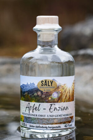 Flasche von Sälys Apfel Enzian